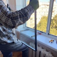 zamena-steklopaketa-v-okne-1024x768